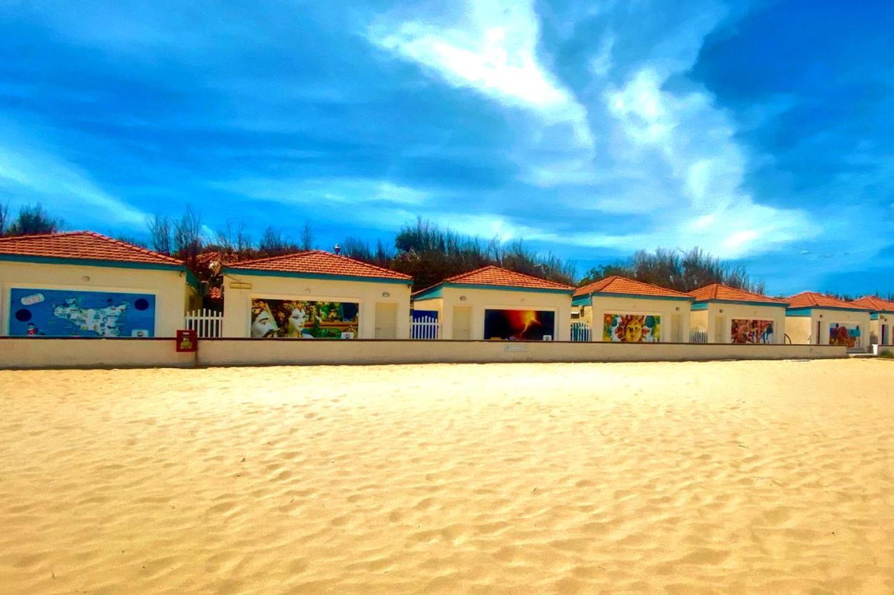 Villaggio Albergo Internazionale La Plaja Catania Bagian luar foto